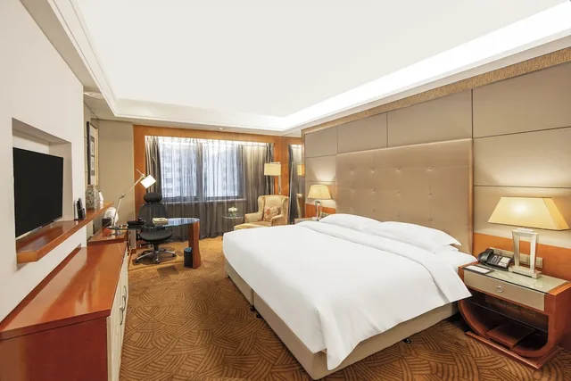 غرفة فاخرة بسرير كينج بإطلالة على المدينة، Sofitel Harbin 2/10