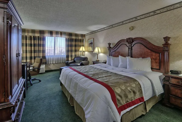 جناح بسرير كينج، Hotel Mesa Albuquerque Midtown 1/2