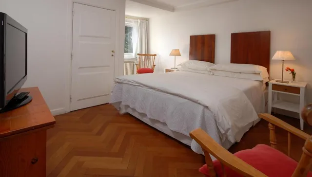 غرفة قياسية بإطلالة على البحيرة، Hotel Tunquelen 2/4