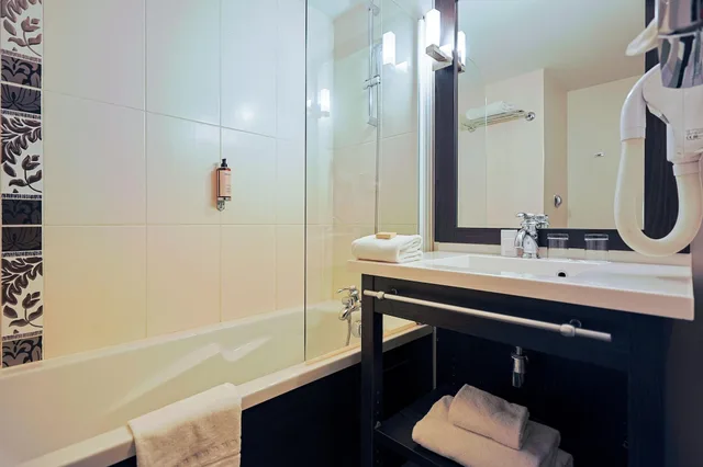 غرفة كومفورت بسرير مزدوج أو سريرين منفصلين، Seven Urban Suites Nantes Centre 7/8