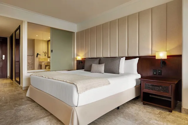 Select, Junior Suite, Family, King Bed, Pool Access، The Signature Level at Grand Palladium Imbassaí Resort & Spa 1/3