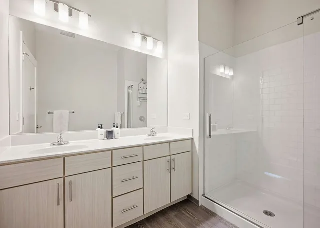 2 Bedrooms, Sky, Deluxe, Suite، Placemakr Premier SoBro 6/6