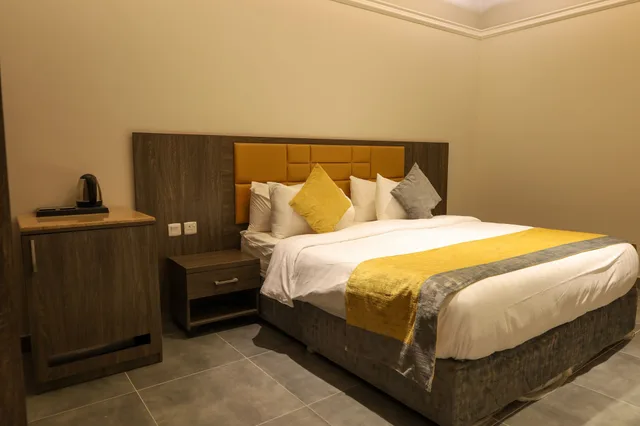 غرفة قياسية بسرير كينج، مومنتس ليفنج قرطبة(Tura Residence Qurtoba) 3/8