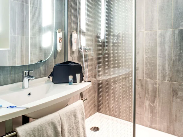 غرفة بسرير مزدوج لذوي الإعاقة، Ibis Swansea 5/5