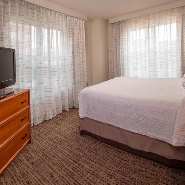 جناح بسرير كوين بغرفة نوم واحدة، Residence Inn Alexandria Old Town Duke Street 1/6