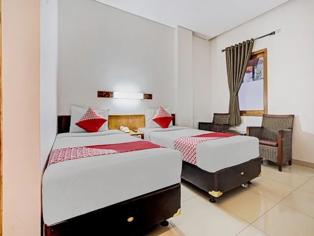 Deluxe, Twin Beds, Collection O Riau Near Trans Studio Bandung Formerly Hotel Montameri 3/7