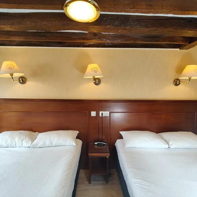 Quad Room, Hotel Havane Opera 4/9