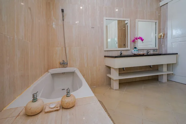 فيلا ديلوكس بسريرين كينج بـ3 غرف نوم، Awila Villas Kuta 10/10