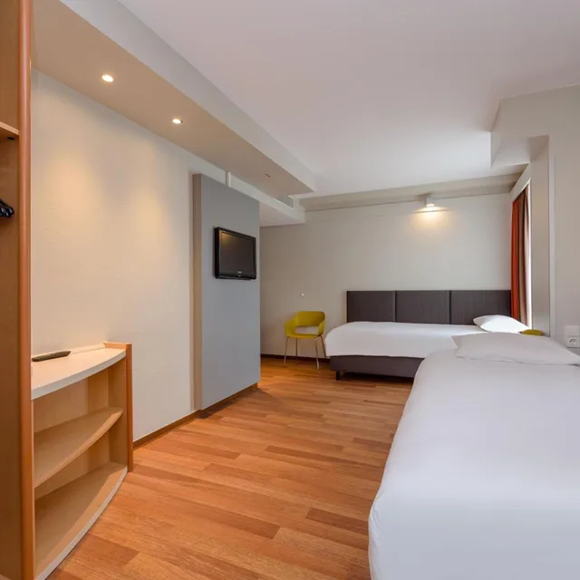 غرفة بسريرين منفصلين، Ibis Wuerzburg City 4/10
