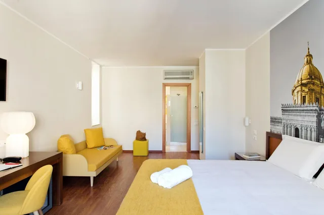 غرفة قياسية ثلاثية بإطلالة على المدينة، B&B Hotel Palermo Quattro Canti 2/3