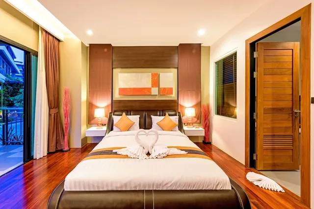 Family Suite, King Bed, Sofa, Balcony, Chalong Miracle Lakeview Resort & Spa 1/5