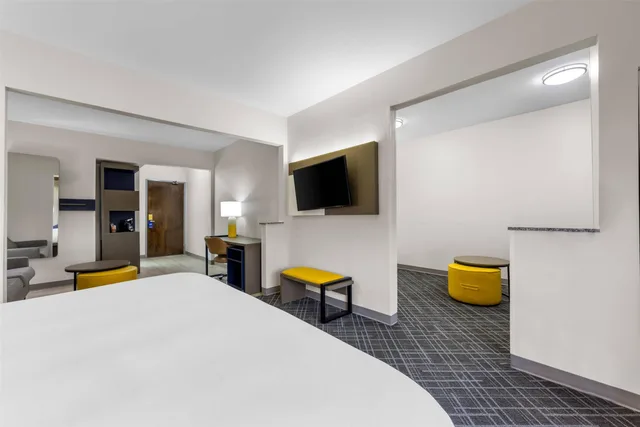 جناح بسرير كينج، Comfort Suites London, KY 1/7