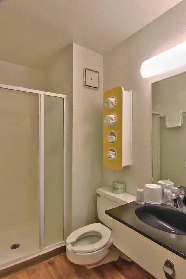 غرفة بسرير كوين لغير المدخنين، Motel6 Woodland, CA - Sacramento Airport 6/7