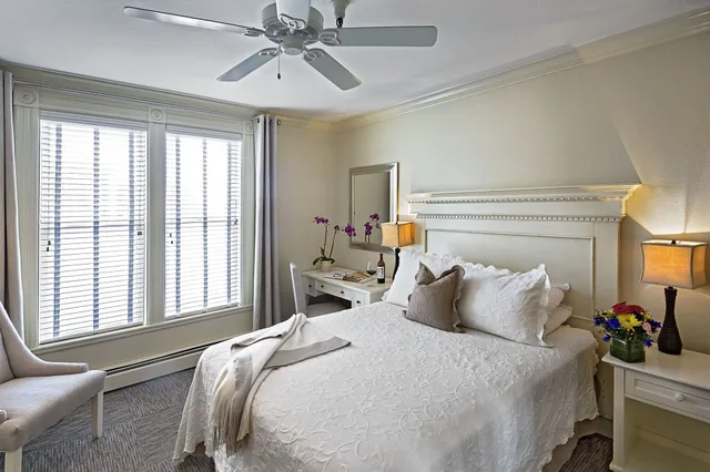 غرفة بريميوم بسرير كوين، Carter House Inns 1/3