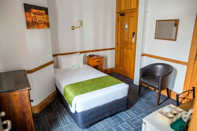 غرفة مفردة، THE CAMBRIDGE HOTEL 1/11