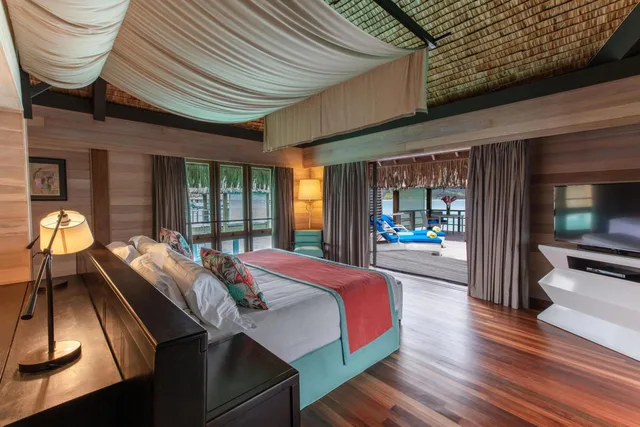 Overwater, Deluxe, Villa, King Bed, Mountain View, Sofa, The St Regis Bora Bora Resort 2/2