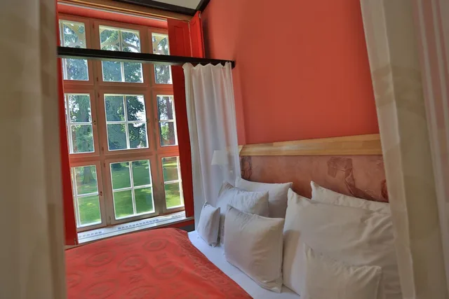 جناح رئاسي بسرير كينج، Chateau Heralec 2/4