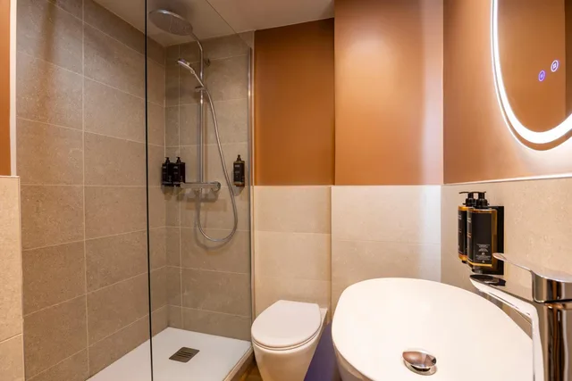 غرفة كلاسيكية بسرير فردي مع أريكة، Mercure Brussels Centre Rogier 8/9