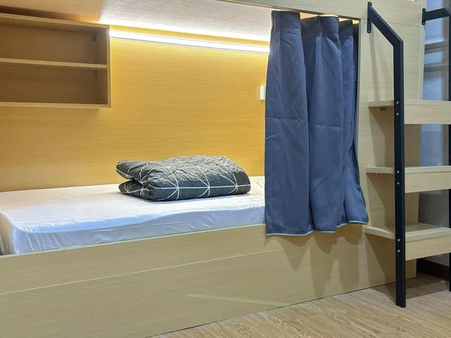 Capsule, Mixed Dorm, Single, 2 Bunk Beds، The Grand Jade Hotel 2/3