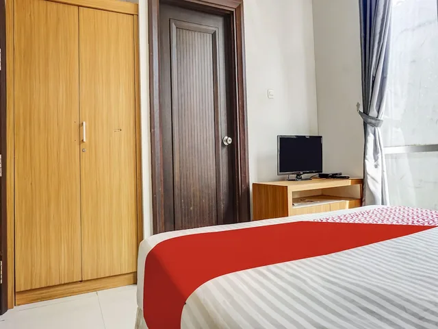 غرفة ديلوكس بسرير مزدوج، Super OYO Capital O 91140 Ayodya Kebon Jeruk 4/6