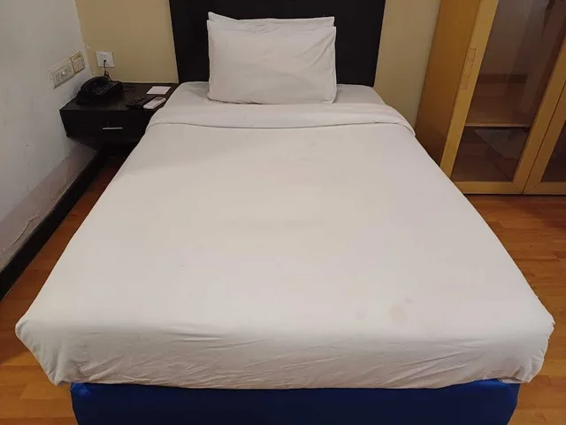 غرفة ديلوكس بسرير فردي، Marina Inn 1/1