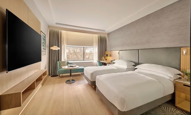غرفة ديلوكس بسريرين منفصلين، Hyatt Regency London Olympia 1/8
