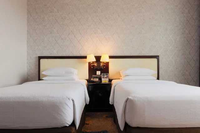 غرفة بسريرين منفصلين للمدخنين، FOUR POINTS BY SHERATON MEDAN 7/10