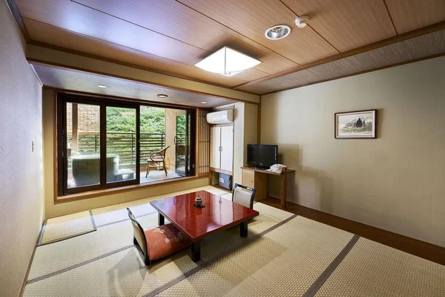 Petite, Luxury, Triple, Mountain View, Private Hot Spring Bath، Toshimaya 2/2