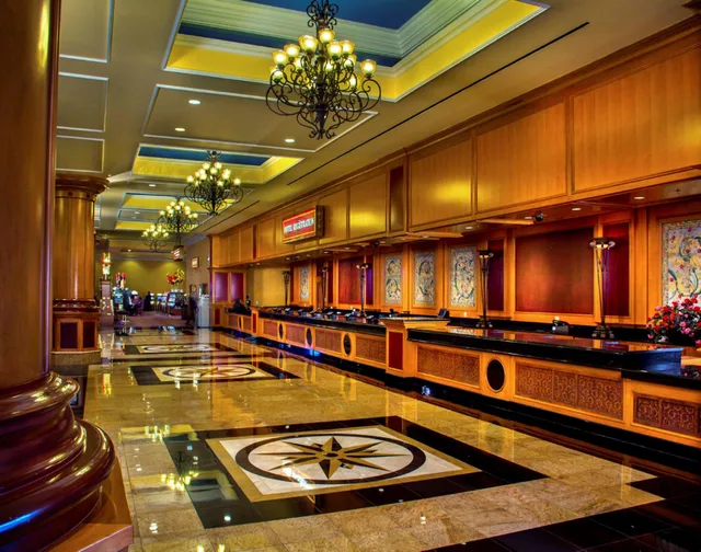 غرفة بريميوم للمدخنين، South Point Hotel Casino and Spa 2/2