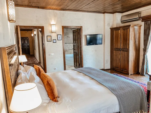 Junior Suite, King Bed, City View, Osmanli Manor Hotel 6/8