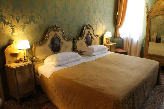 جناح، Hotel Palazzo Abadessa 1/2