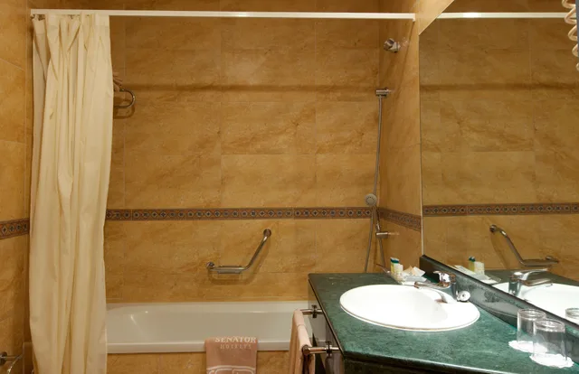 غرفة سوبيريور بسرير مزدوج، Senator Cadiz Spa Hotel 10/10
