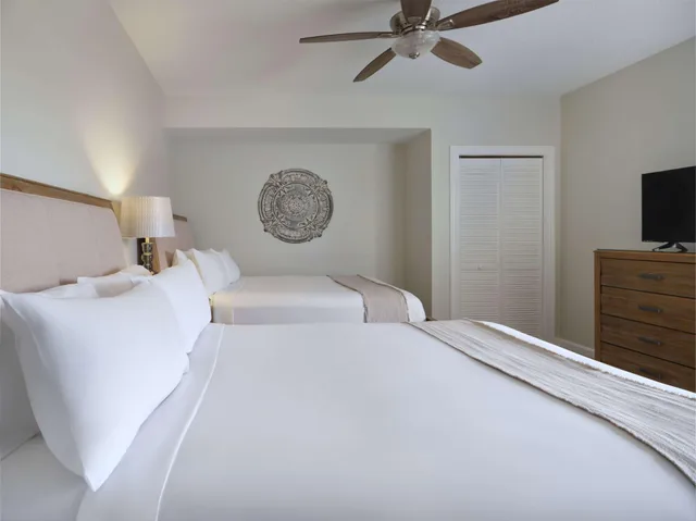 شقة سكنية بسرير كينج وسريرين مزدوجين بإطلالة على البحر بـ3 غرف نوم، Royale Palms Condominiums 2/8