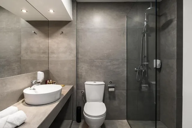 جناح عائلي سوبيريور بسرير كينج بغرفتين مع أريكة، Akron Seascape Resort 5/8