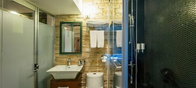 غرفة كومفورت بسرير مزدوج، Nk Hostel 5/6