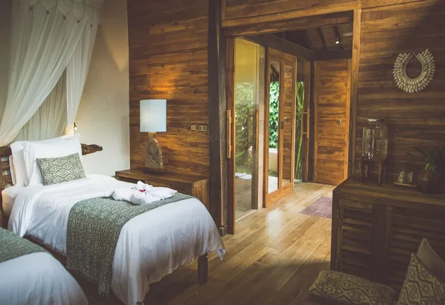 غرفة قياسية بسريرين منفصلين بإطلالة على الحديقة بغرفة نوم واحدة، Desa Saya Eco Luxury Resort & Spa 2/2
