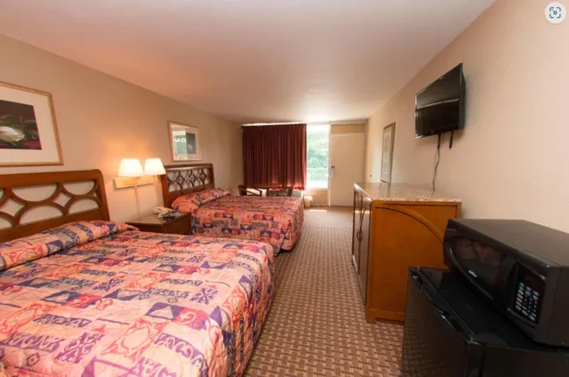 غرفة قياسية بسريرين مزدوجين، Hotel Audubon Baton Rouge Port Allen I-10 2/5