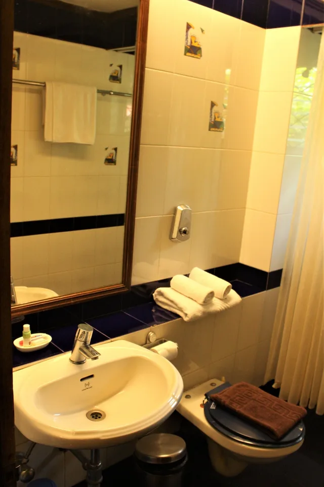 غرفة قياسية بسرير مزدوج بشرفة، Granpas Inn Bougainvillea 5/6