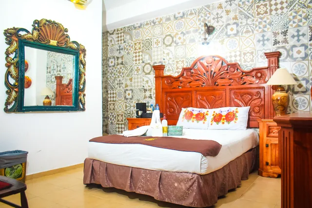 غرفة قياسية بسرير مزدوج بإطلالة على المسبح، Hotel Palacio Canton 2/10
