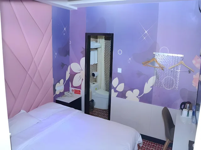 Feature, Business, Double Bed, Shell Shanghai Jiading District Tongji University Xinhuang Road Hotel 1/1