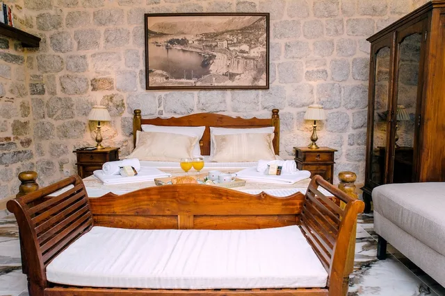 شقة فاخرة بسريرين كوين بشرفة بغرفتي نوم، D & Sons Apartments 4/6