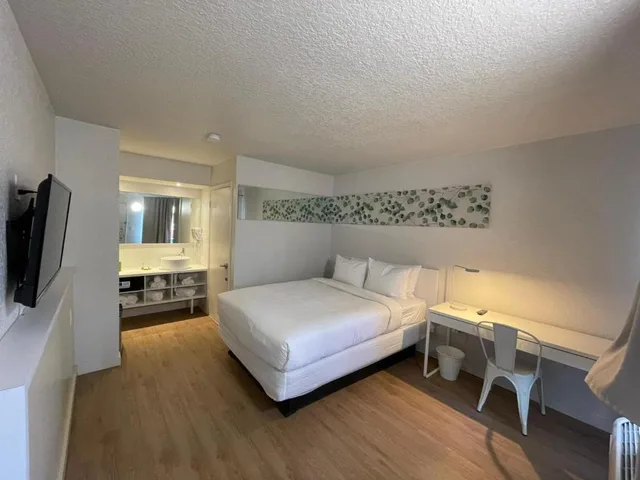 غرفة قياسية مفردة، Travelodge by Wyndham Orlando Lake Buena Vista South 1/5
