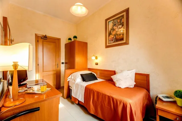 غرفة مفردة، Hotel Parker Roma 9/15