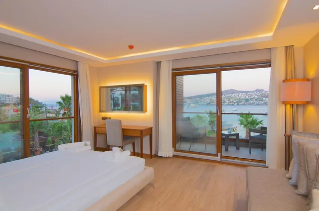 غرفة ديلوكس بسرير مزدوج بإطلالة على البحر، Marisol Boutique Hotel 5/10