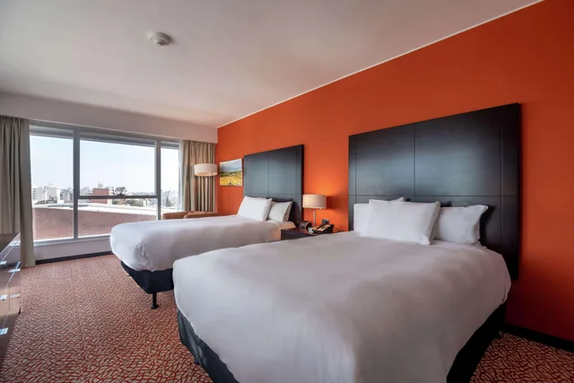 Standard, Double Bed, Hilton Garden Inn Montevideo 2/2