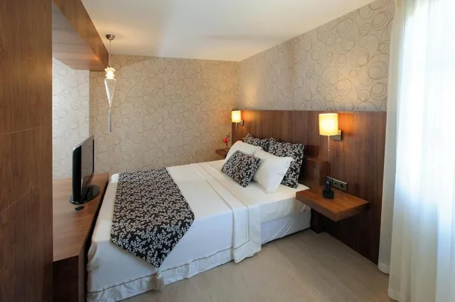 غرفة سوبيريور بسريرين منفصلين بإطلالة على الحديقة، Torbahan Boutique Hotel 1/7