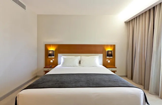 غرفة سوبيريور بسرير مزدوج، Mercure Lisboa 1/10