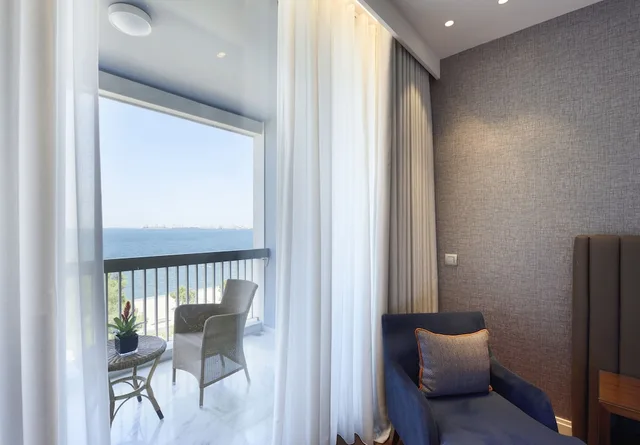 جناح ديلوكس بسرير كينج بإطلالة على البحر، Makedonia Palace, WorldHotels Luxury 6/6