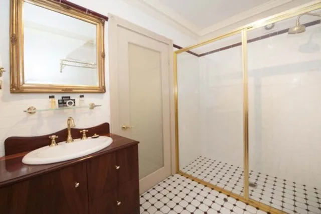 غرفة اقتصادية بسرير كوين، Cobb & Co Court Boutique Hotel 2/4