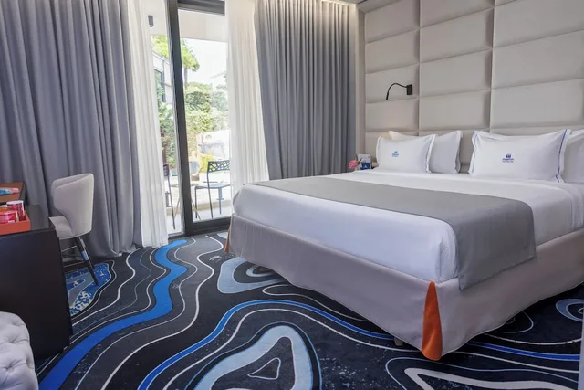 Superior, King Bed, Back Side، Maritim Marina Bay Resort & Casino 2/2